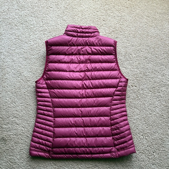 NWT Women’s Dusty pink Patagonia puffer Vest - Picture 2 of 5